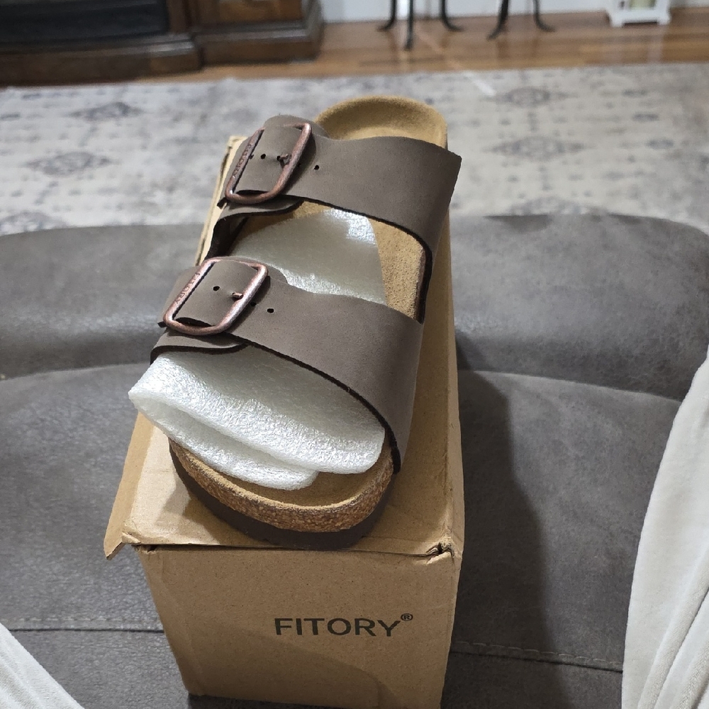 Fitory Sandals